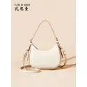 Women’s High-end Underarm All-match Crossbody Bag and Shoulder Bag (Off-white)