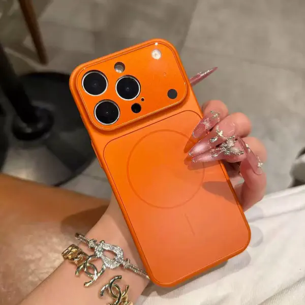 Poly Carbonate 17 Series Concept Case for iPhone