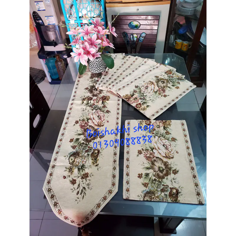High quality vintage dining table mat with runner