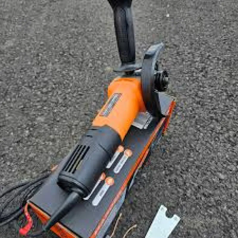 Harden 5" Angle Grinder 950W 125mm M14 Model: 751036
