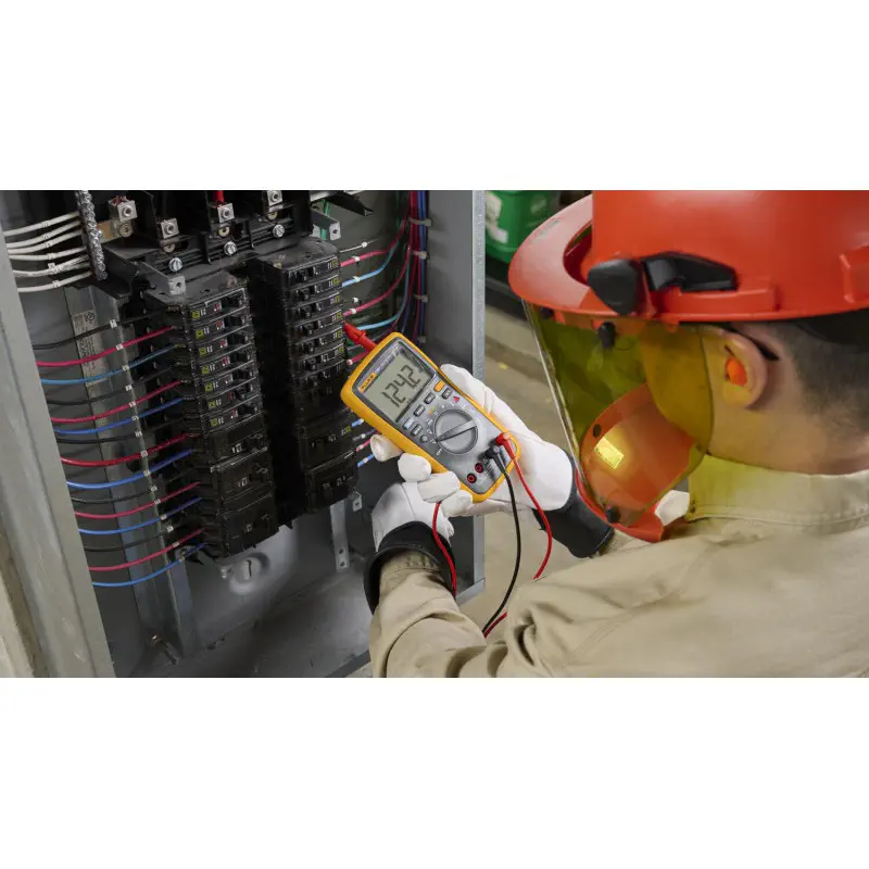 FLUKE 17B+ Digital Multimeter, for Electrical Applications, Measures AC/DC Voltage 1000V, Current Measurements to 10A, Resistance, Continuity, Diode, Capacitance, Frequency, and Temperature Testing