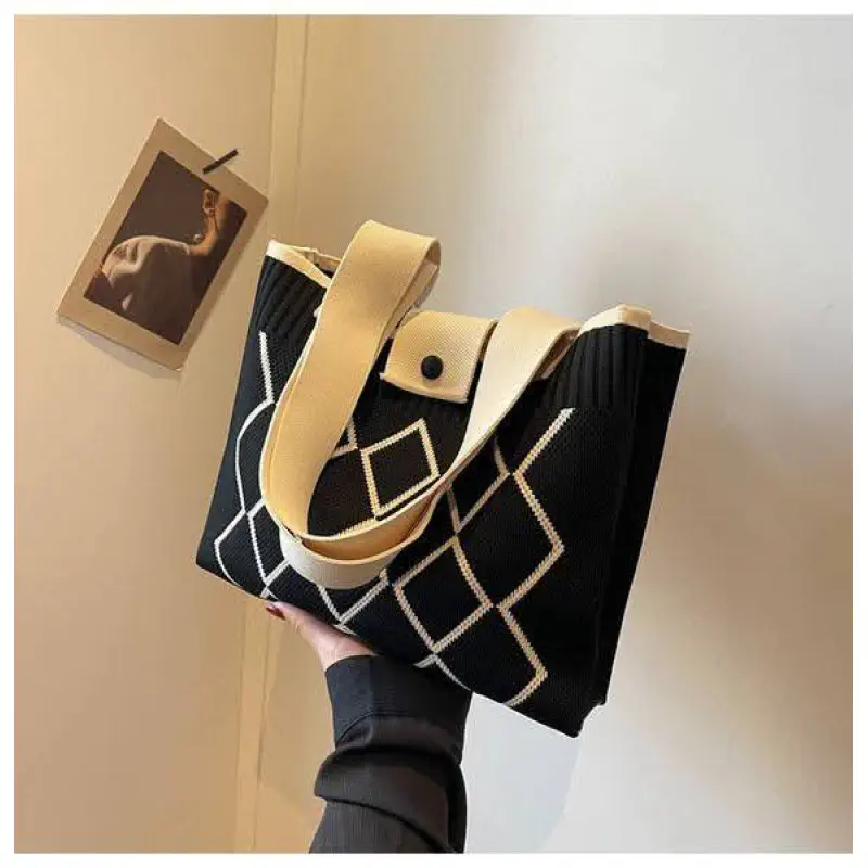 New Shoulder Bag (Black)