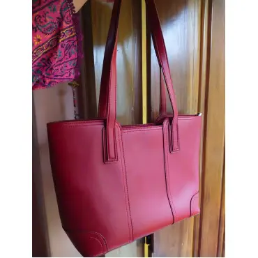 New Luxury bag (Red)...