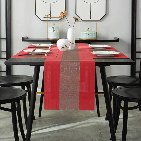 Table Runner & Placemat Set (6 Pcs + 1 Runner)