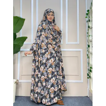 Naazri Rahma Abaya...