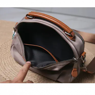 Retro Design New Ladies Portable Bag (Grey)