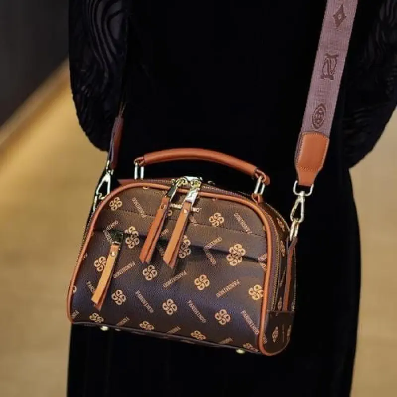 Luxury Design Soft PU Leather Lady Retro {2} Handbag K7 (Coffee)