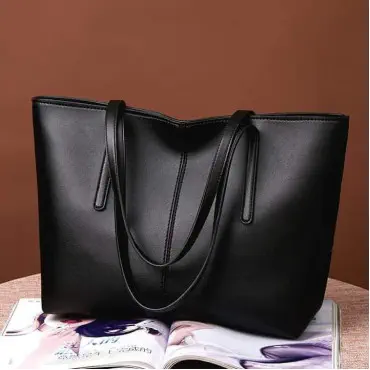 Luxury hand bag (Black)