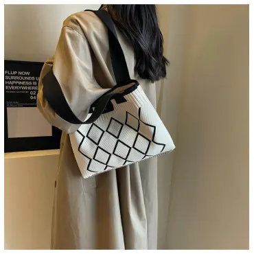 niche shoulder bag(B...