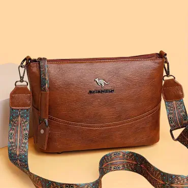 1 Vintage-Style Shoulder Bag Brown
